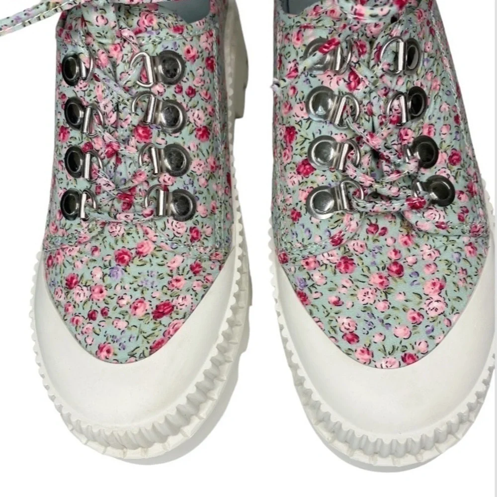 Jeffrey Campbell B2School Blue
Floral Fabric Platform Lace
Up Lug Sole Size 8 - Picture 7 of 12